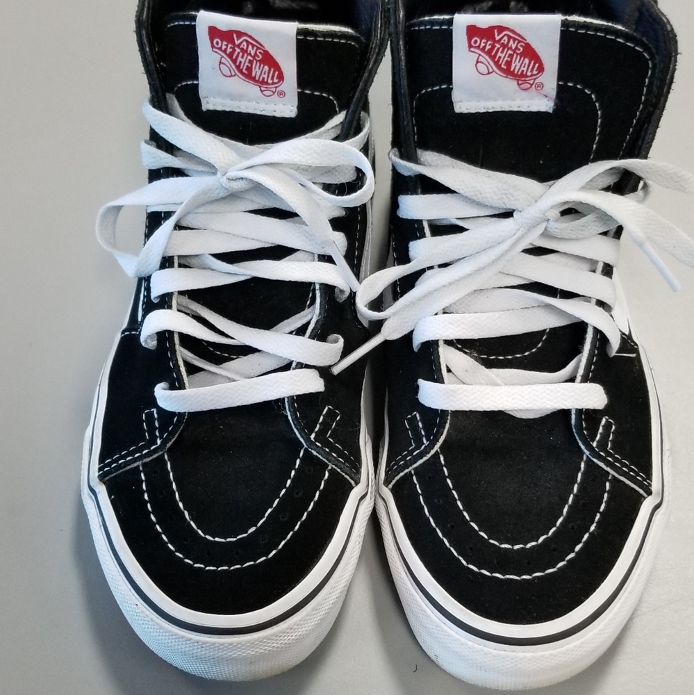 Vans Sk8 Hi Top Shake Shoes EUC 5.5 men, 7 women
